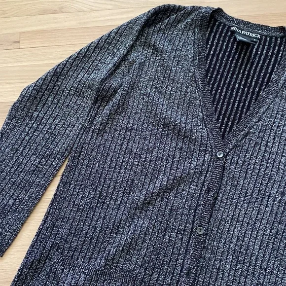 Nina Patrick Button Down Cardigan Top - Picture 5 of 7